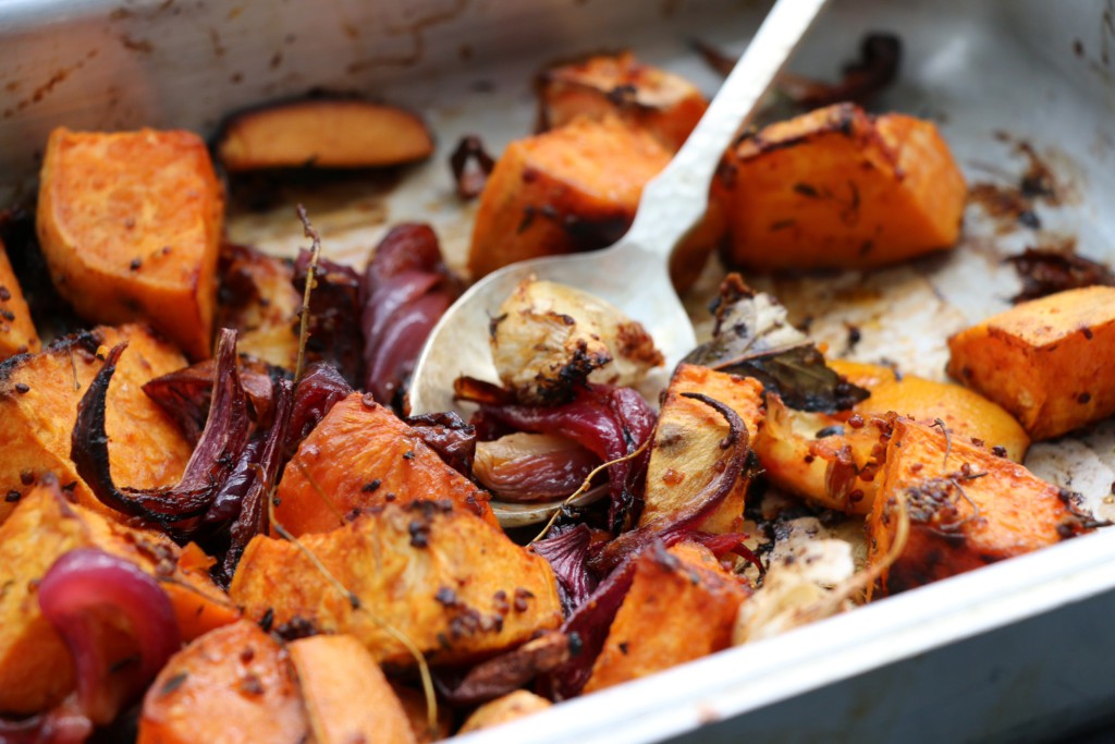 roast vegetables with thyme and garlic