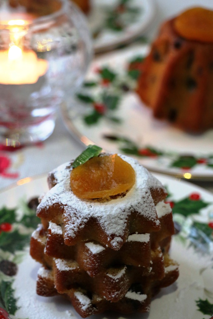 mini French fruit cakes