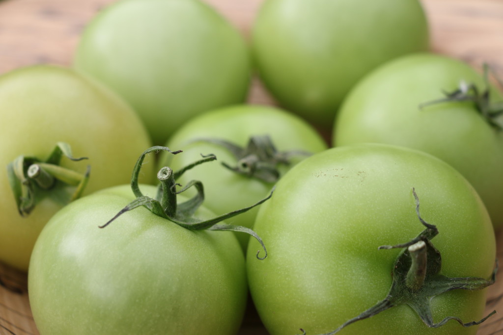 green-english-tomatoes