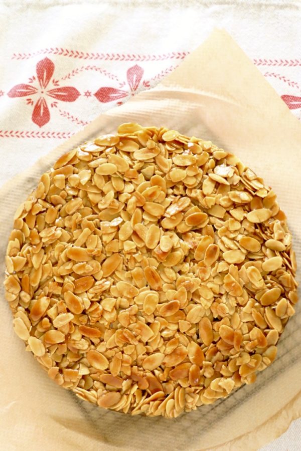 Toscakaka (Swedish Almond Cake) - The Hungary Buddha Eats the World